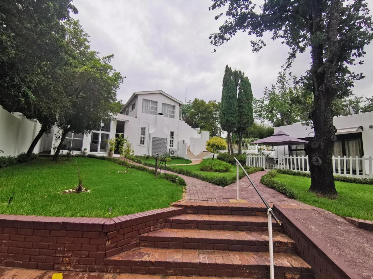 Muco Guest House Йоханнесбург Экстерьер фото